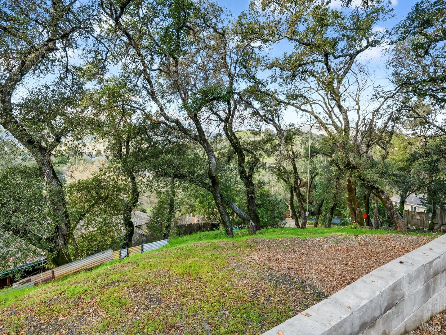 Detail Gallery Image 13 of 44 For 611 Lake St, Cloverdale,  CA 95425 - 3 Beds | 2 Baths