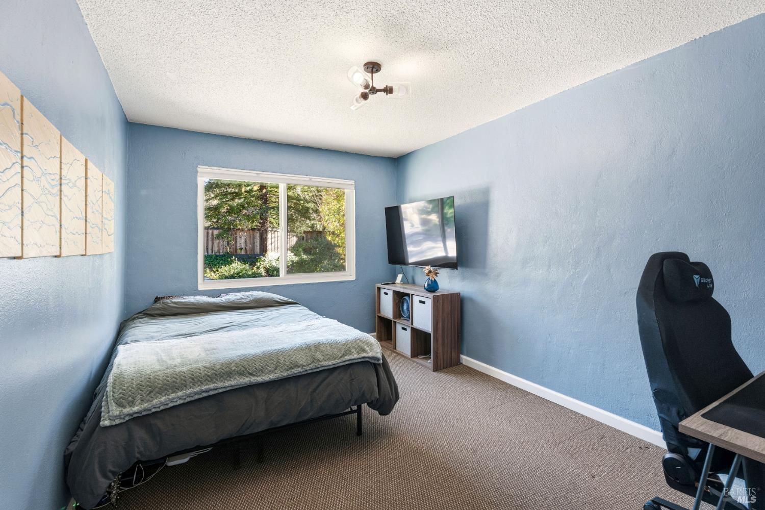 Detail Gallery Image 12 of 30 For 185 Grace Ct, Cloverdale,  CA 95425 - 3 Beds | 2 Baths