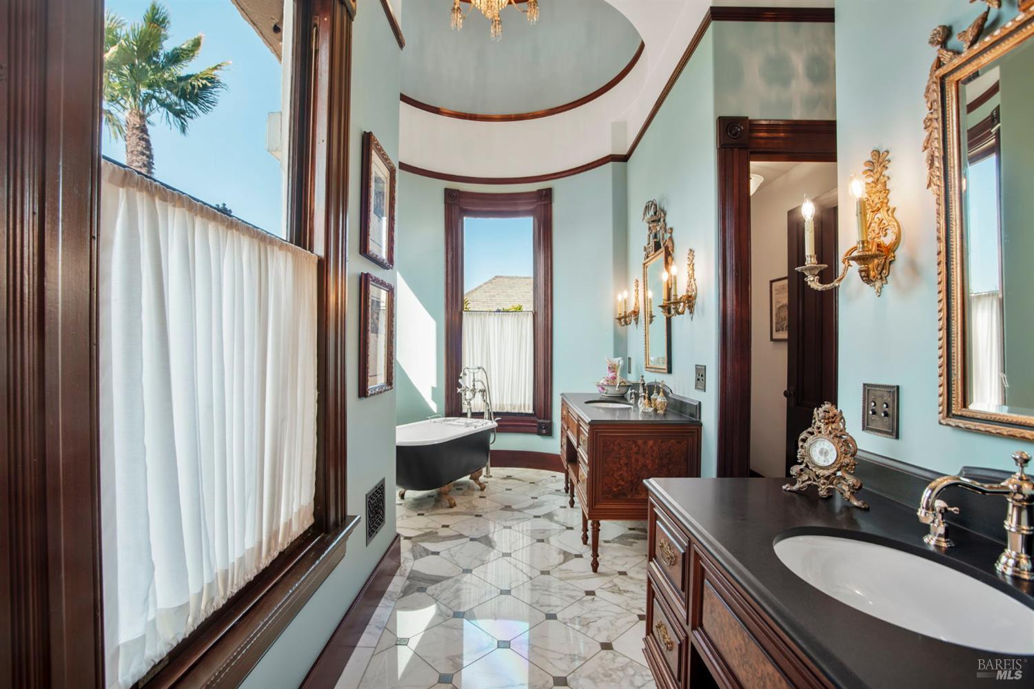 Detail Gallery Image 36 of 77 For 608 Randolph St, Napa,  CA 94559 - 3 Beds | 3/3 Baths