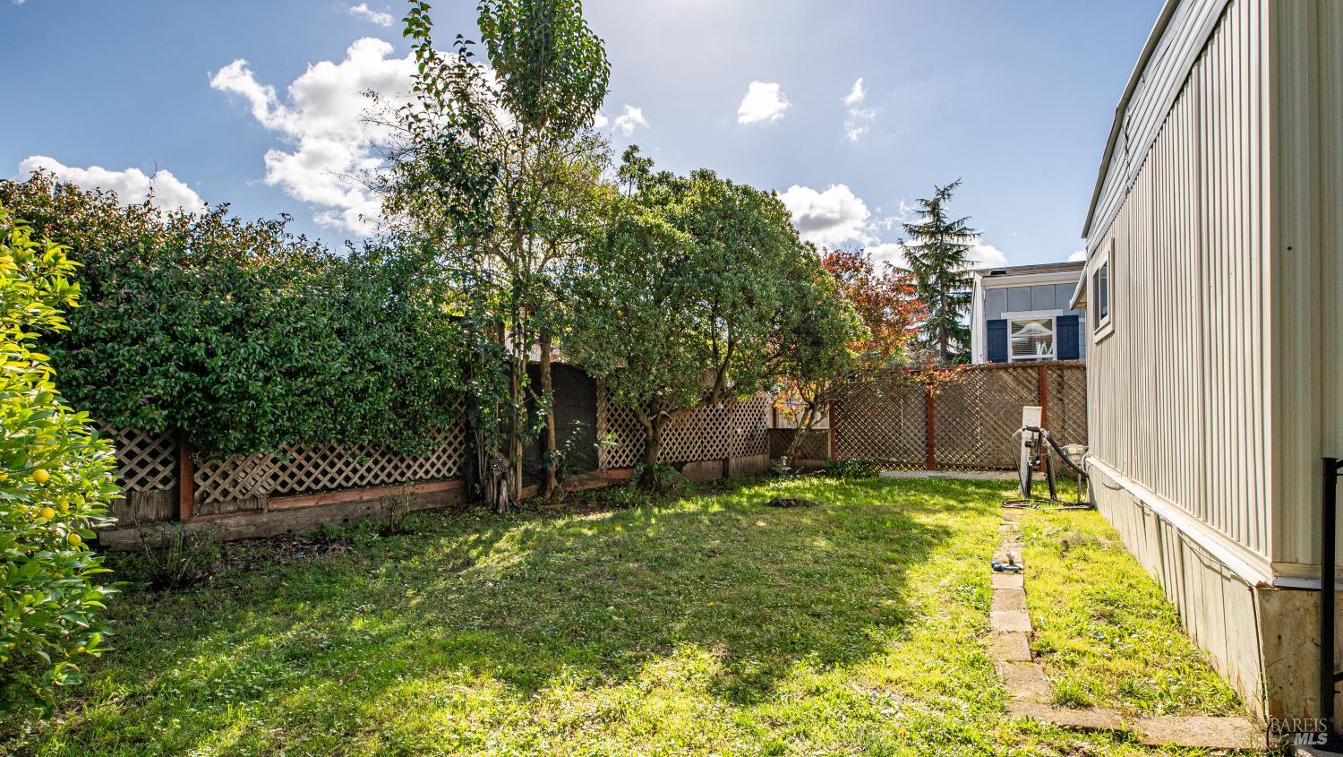 Detail Gallery Image 30 of 43 For 148 Oakwood Dr, Petaluma,  CA 94954 - 2 Beds | 1 Baths