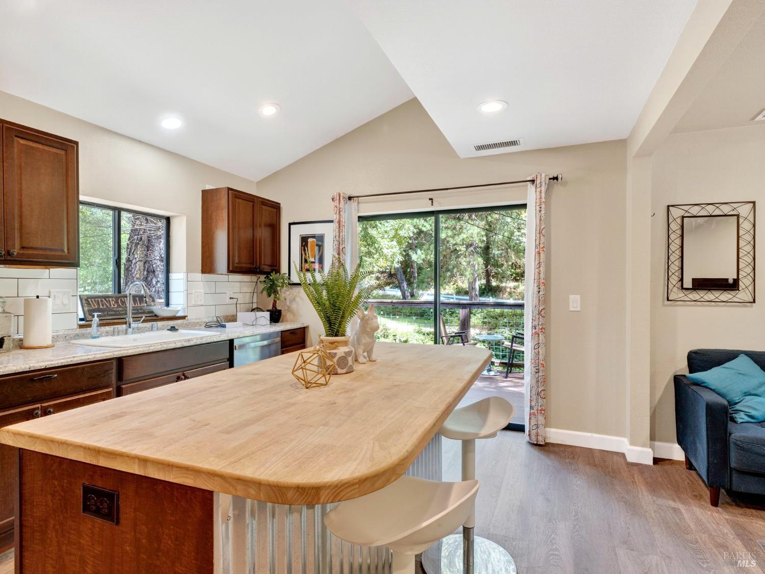 Detail Gallery Image 71 of 91 For 16451 Golf Rd, Cobb,  CA 95426 - 2 Beds | 1 Baths