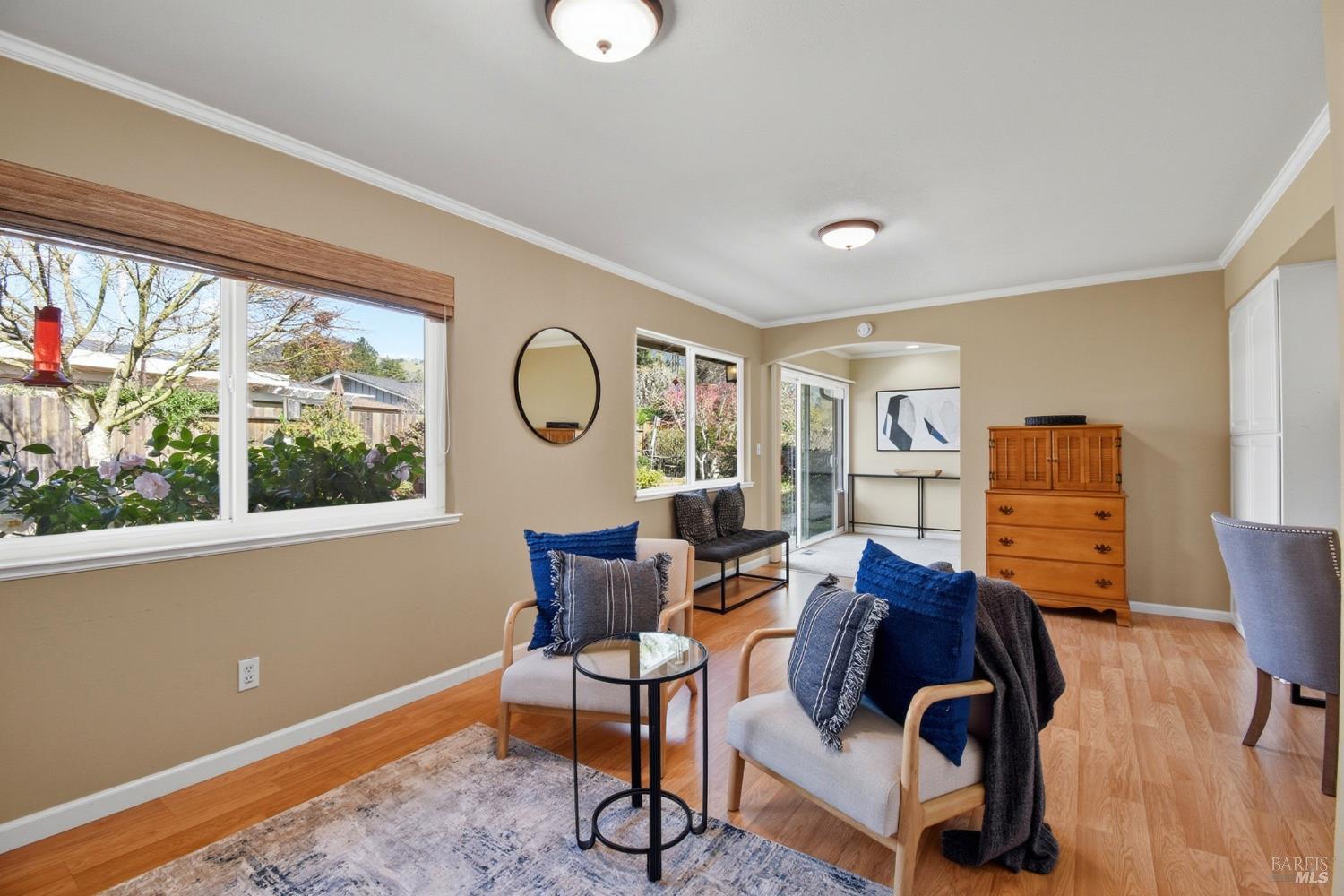 Detail Gallery Image 8 of 33 For 269 Mockingbird Cir, Santa Rosa,  CA 95409 - 2 Beds | 2 Baths