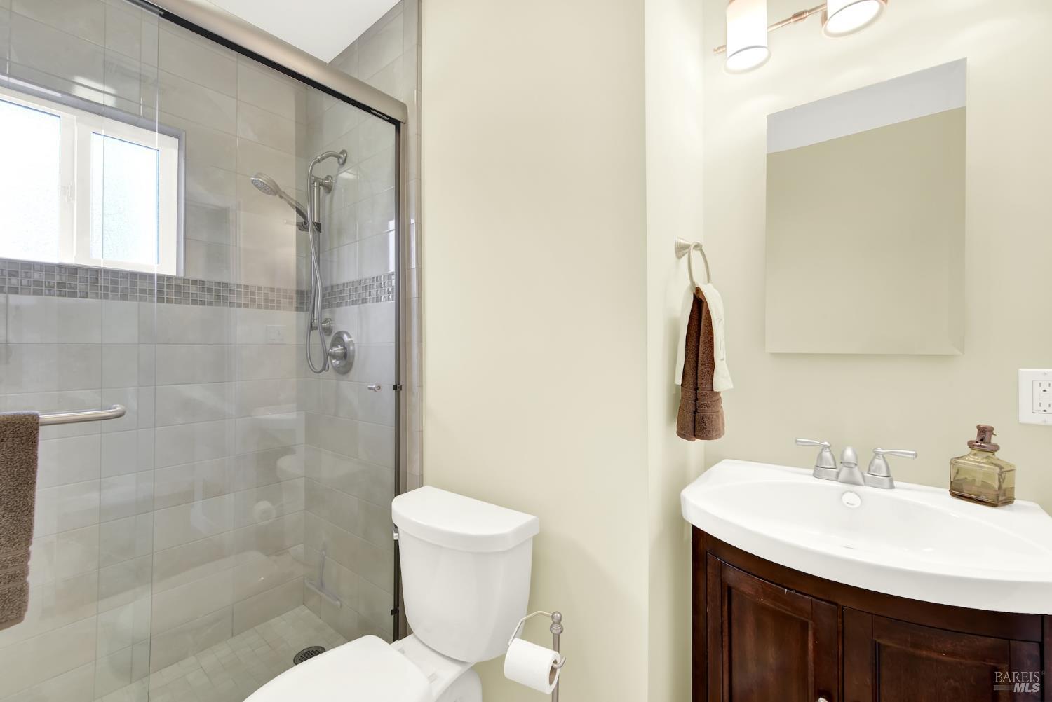 Detail Gallery Image 15 of 39 For 3654 Diablo St, Napa,  CA 94558 - 3 Beds | 2 Baths