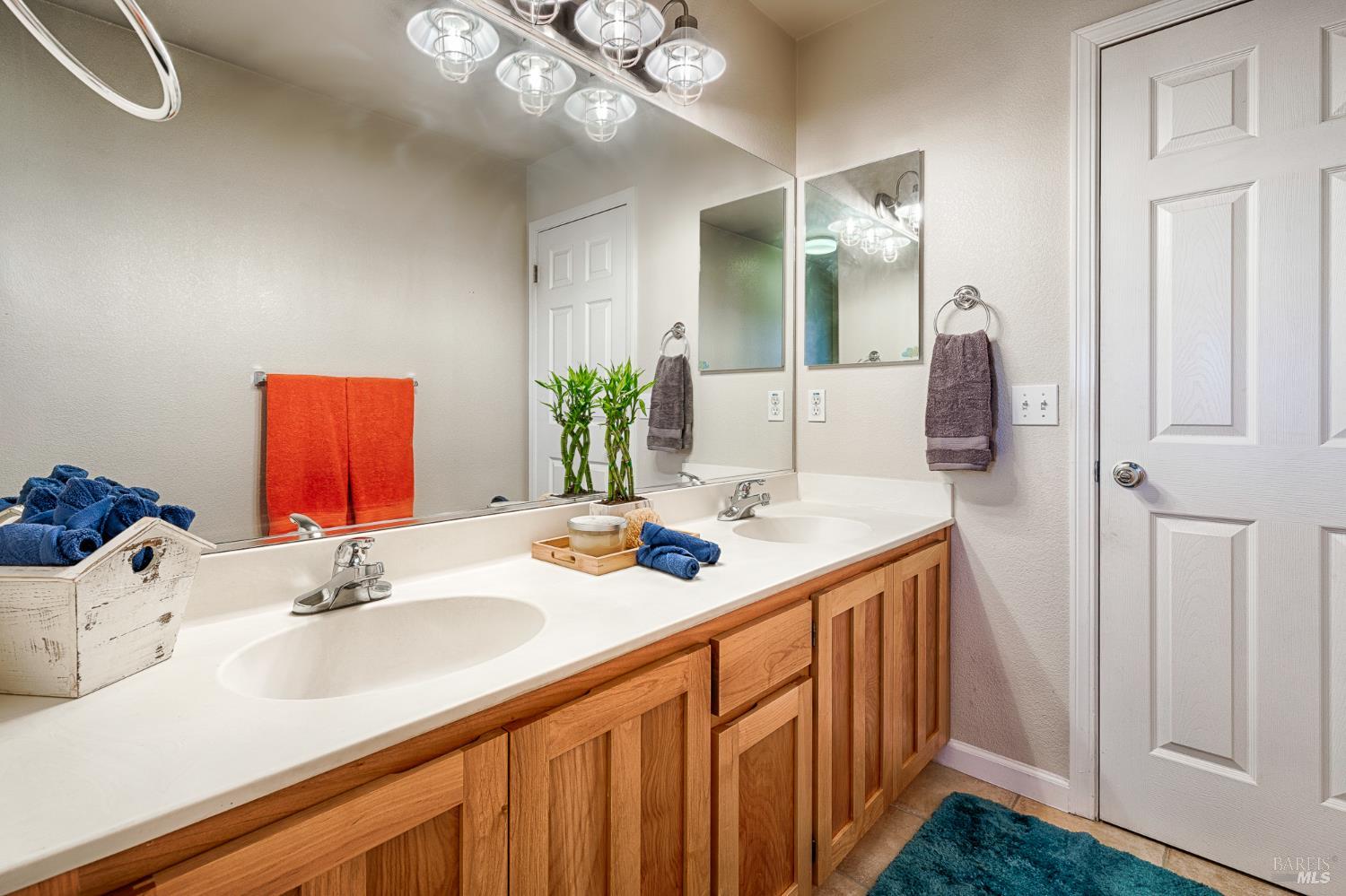 Detail Gallery Image 34 of 45 For 312 Cottage Ct, Cloverdale,  CA 95425 - 4 Beds | 3 Baths