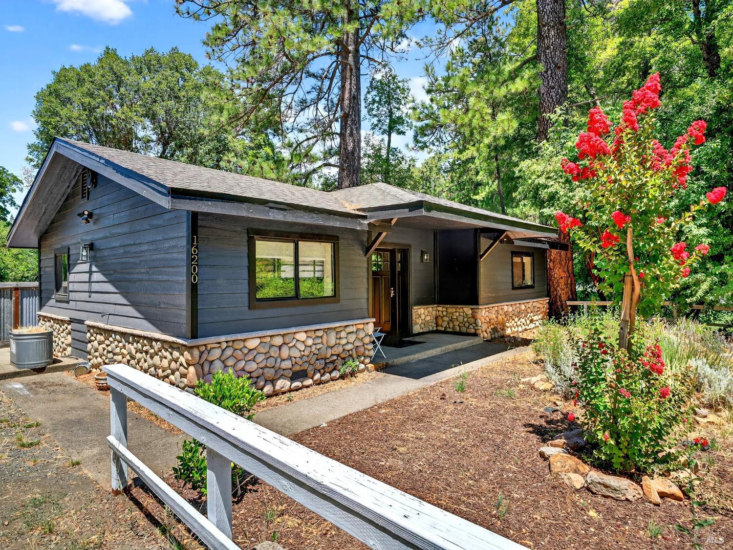 Detail Gallery Image 79 of 91 For 16451 Golf Rd, Cobb,  CA 95426 - 2 Beds | 1 Baths