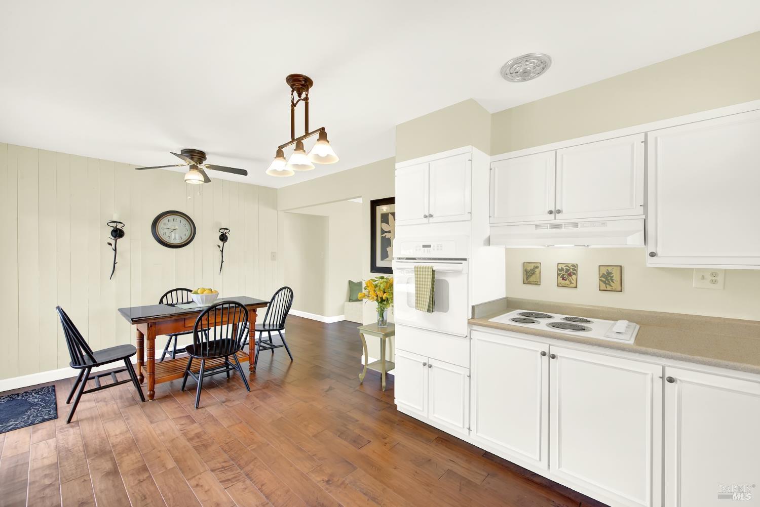 Detail Gallery Image 10 of 39 For 3654 Diablo St, Napa,  CA 94558 - 3 Beds | 2 Baths