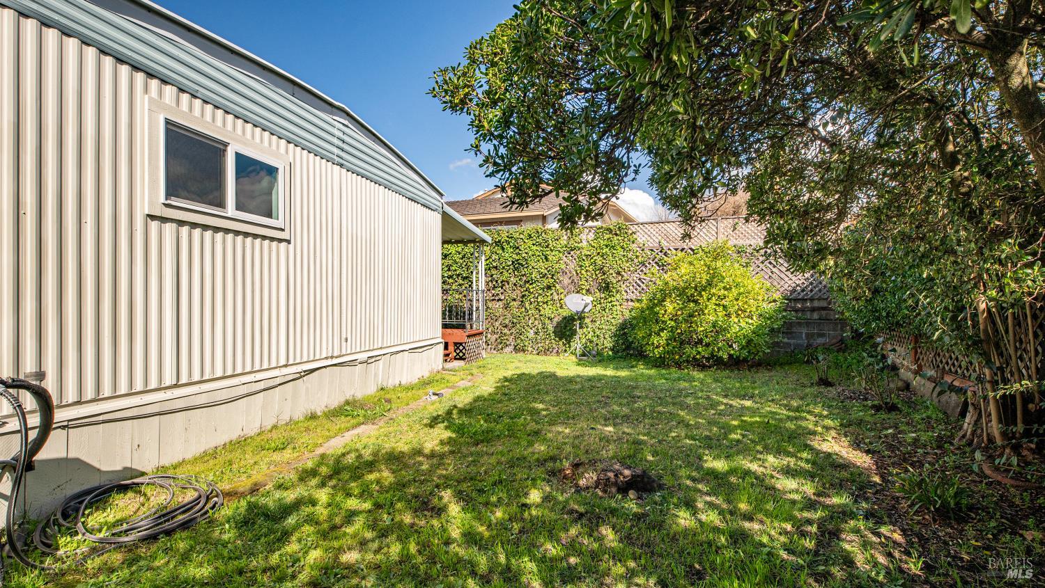 Detail Gallery Image 31 of 43 For 148 Oakwood Dr, Petaluma,  CA 94954 - 2 Beds | 1 Baths