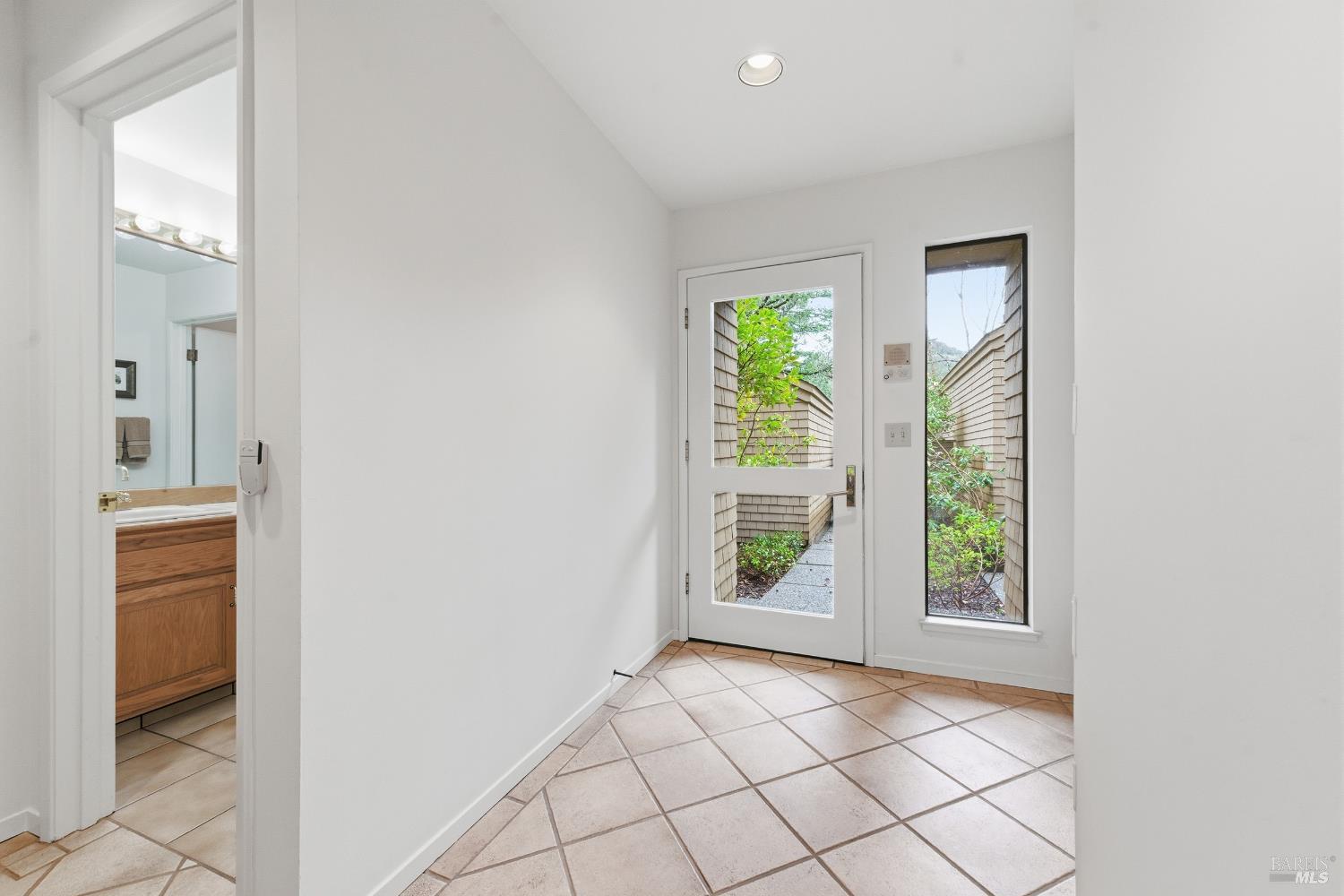 1747 Silverado Trail photo 3