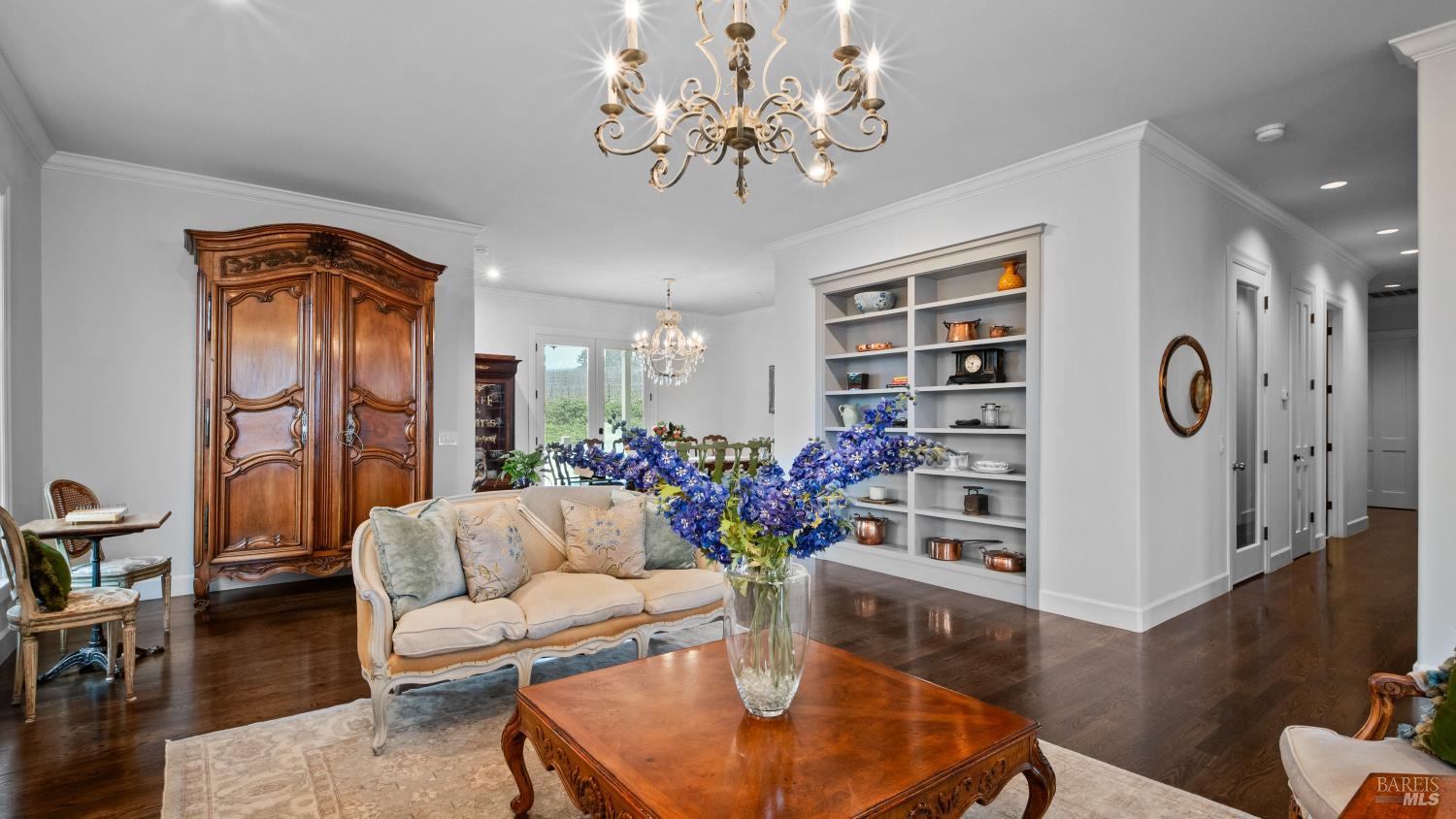 Detail Gallery Image 10 of 98 For 1170 Bayview Ave, Napa,  CA 94559 - 3 Beds | 2 Baths