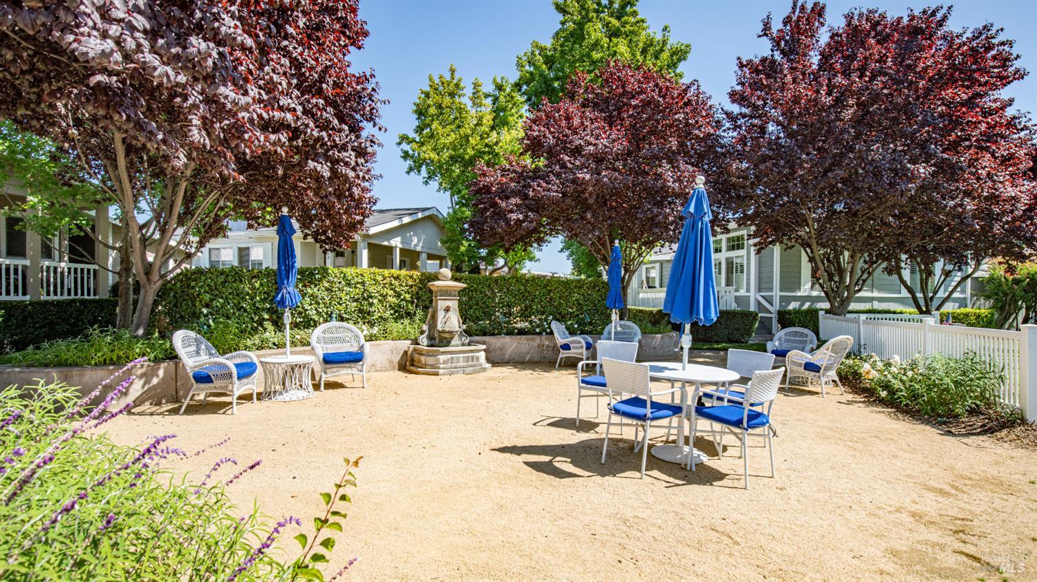 Detail Gallery Image 35 of 43 For 148 Oakwood Dr, Petaluma,  CA 94954 - 2 Beds | 1 Baths