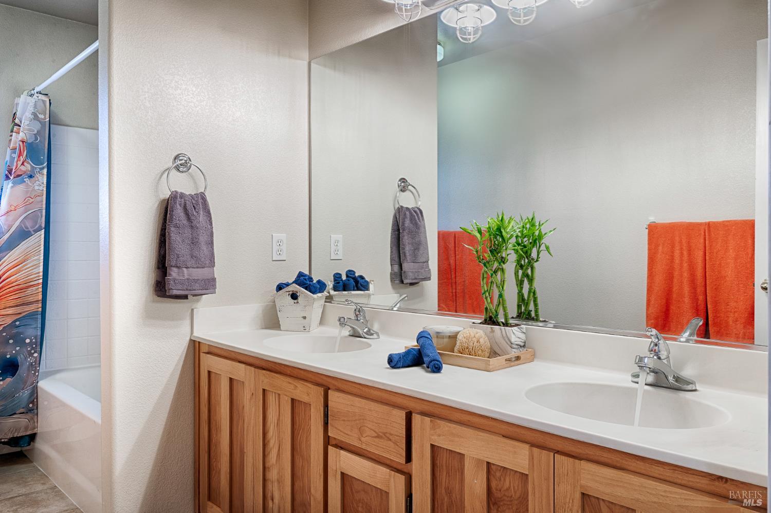 Detail Gallery Image 32 of 45 For 312 Cottage Ct, Cloverdale,  CA 95425 - 4 Beds | 3 Baths