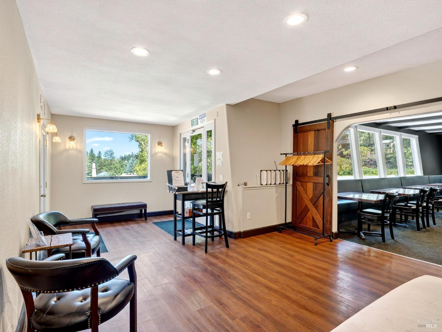 Detail Gallery Image 28 of 91 For 16451 Golf Rd, Cobb,  CA 95426 - 2 Beds | 1 Baths