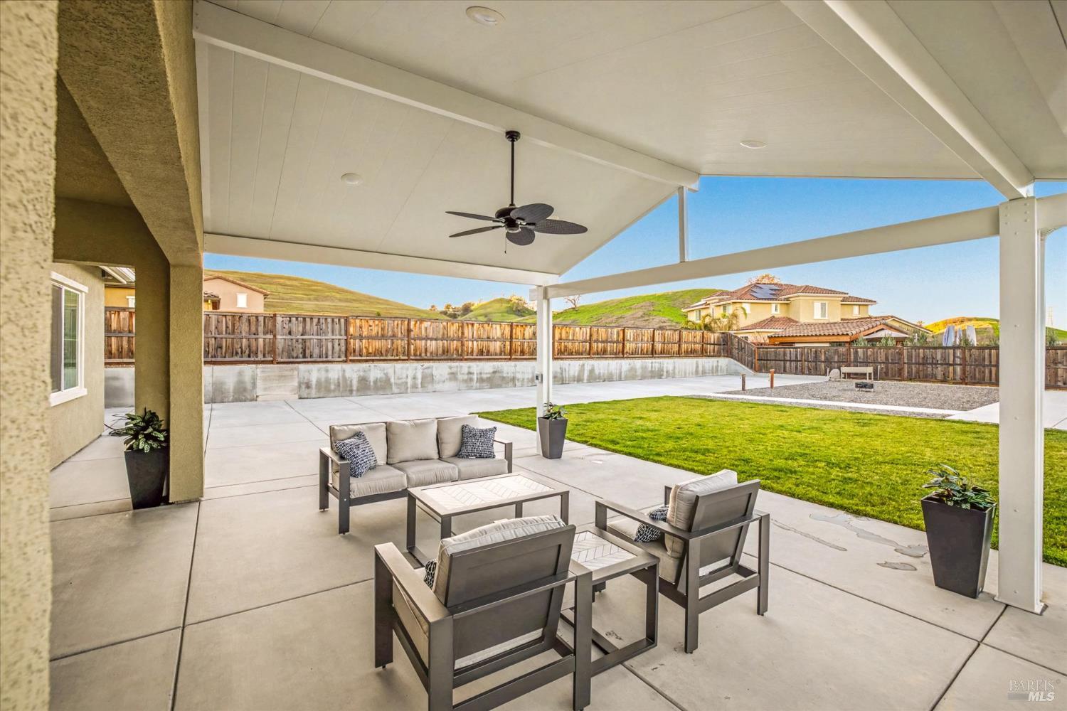 Detail Gallery Image 41 of 67 For 6006 Peacock Ct, Vacaville,  CA 95688 - 3 Beds | 3/1 Baths