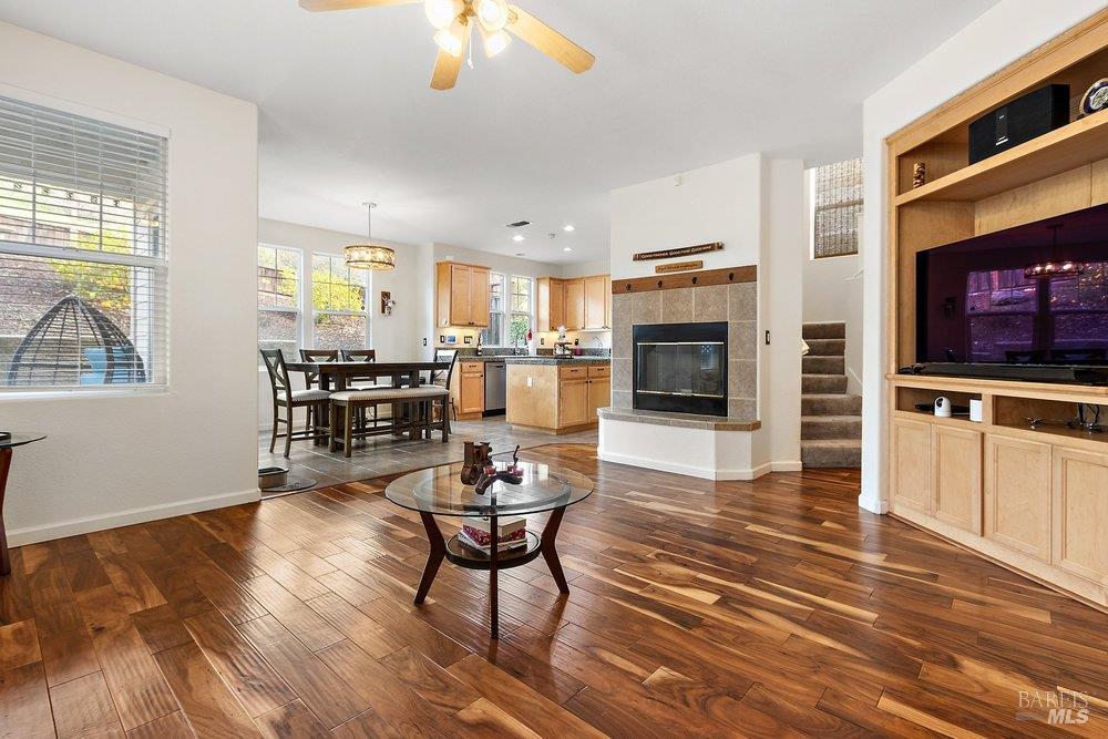 Detail Gallery Image 6 of 39 For 8128 Carlisle Way, Vallejo,  CA 94591 - 3 Beds | 2/1 Baths