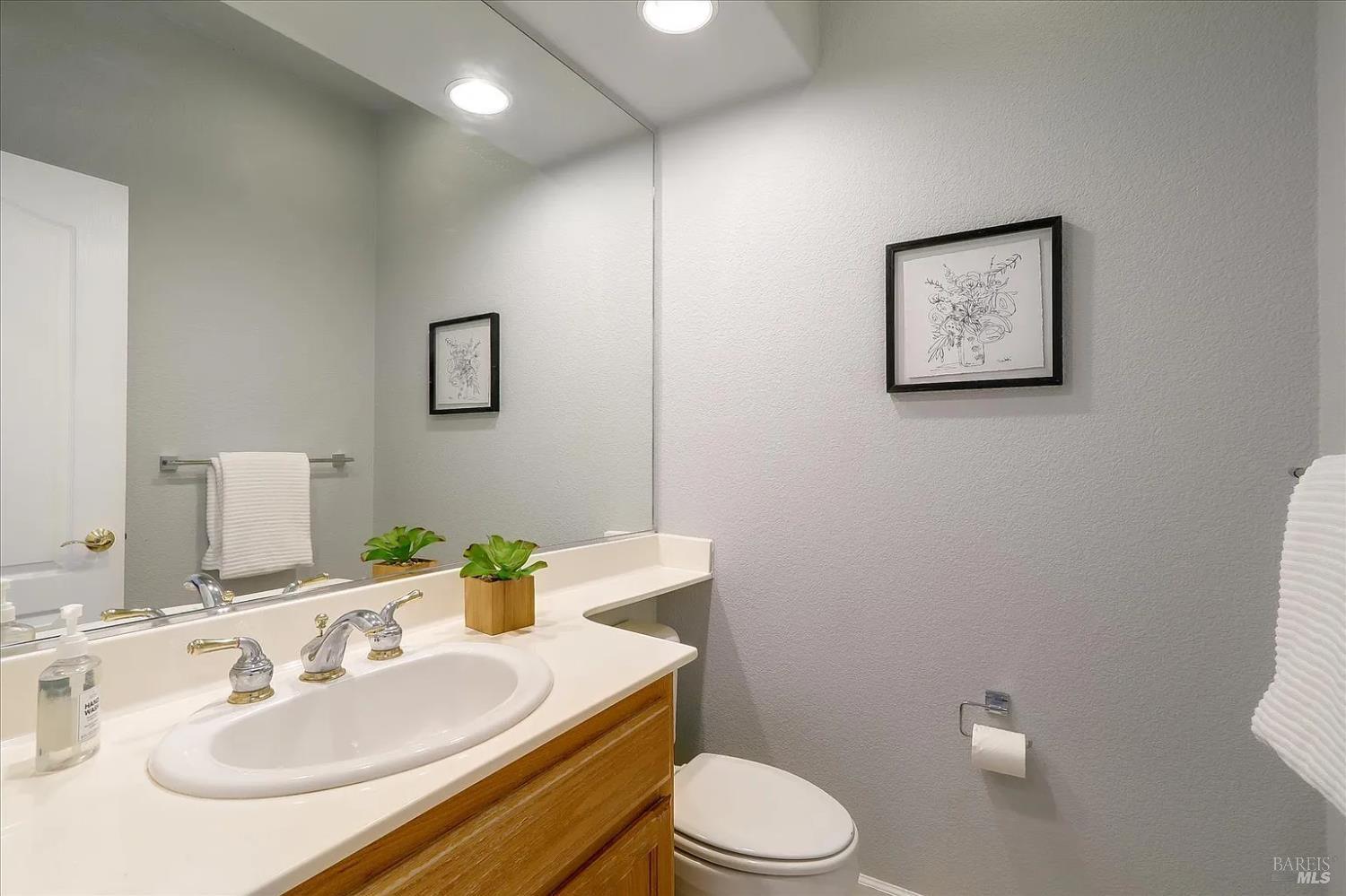 Detail Gallery Image 31 of 35 For 2580 Marshfield Rd, Vallejo,  CA 94591 - 3 Beds | 2/1 Baths