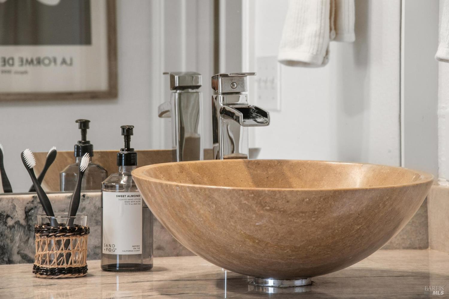 Detail Gallery Image 21 of 45 For 115 Eucalyptus Knoll St, Mill Valley,  CA 94941 - 2 Beds | 2 Baths