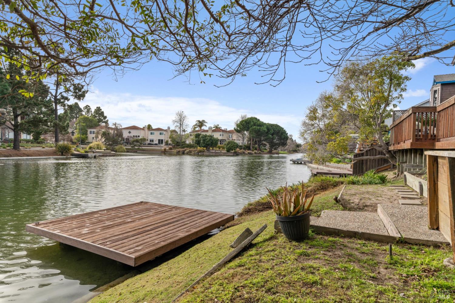 Detail Gallery Image 33 of 41 For 154 Basinside Way, Alameda,  CA 94502 - 3 Beds | 2/1 Baths