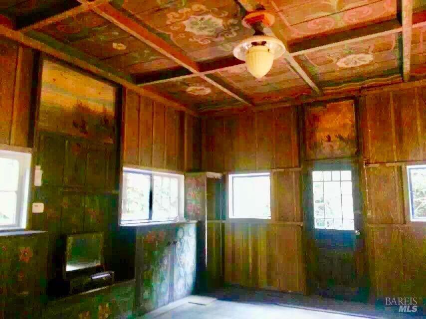 Detail Gallery Image 22 of 81 For 7456 Sir Francis Drake Blvd, Lagunitas,  CA 94938 - 3 Beds | 4 Baths