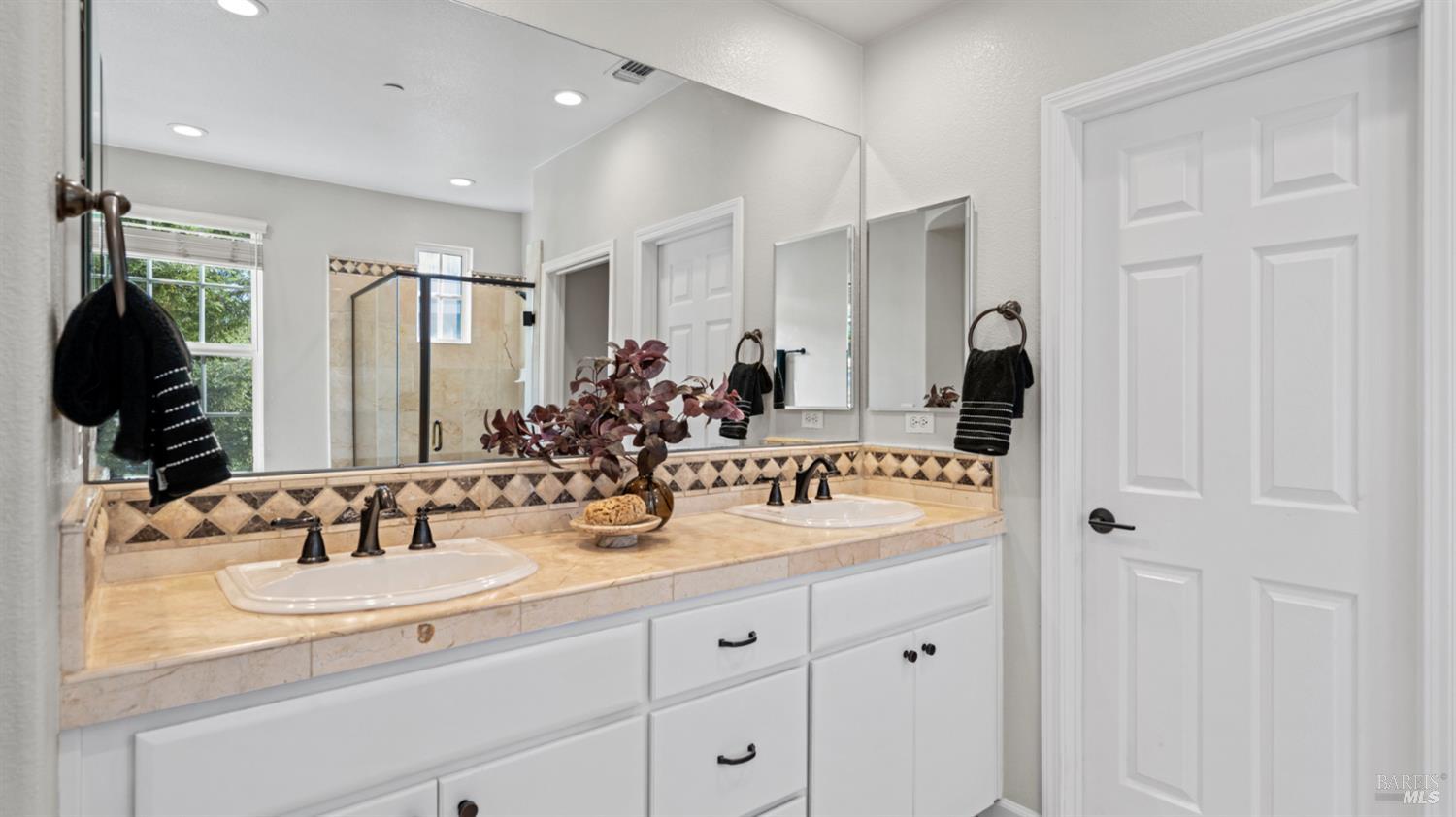 Detail Gallery Image 51 of 74 For 92 Oak Grove Dr, Novato,  CA 94949 - 4 Beds | 3 Baths