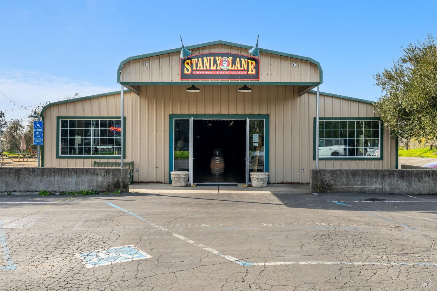 Detail Gallery Image 13 of 70 For 3106 Golden Gate Dr, Napa,  CA 94558 - – Beds | – Baths