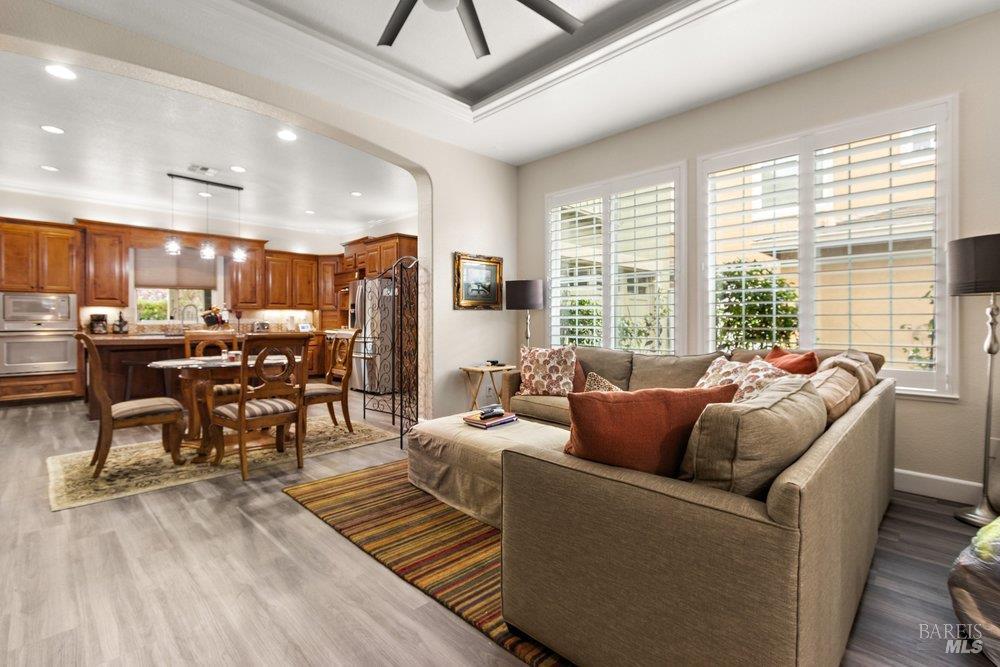 Detail Gallery Image 27 of 30 For 9102 Cambridge Cir, Vallejo,  CA 94591 - 4 Beds | 3/1 Baths