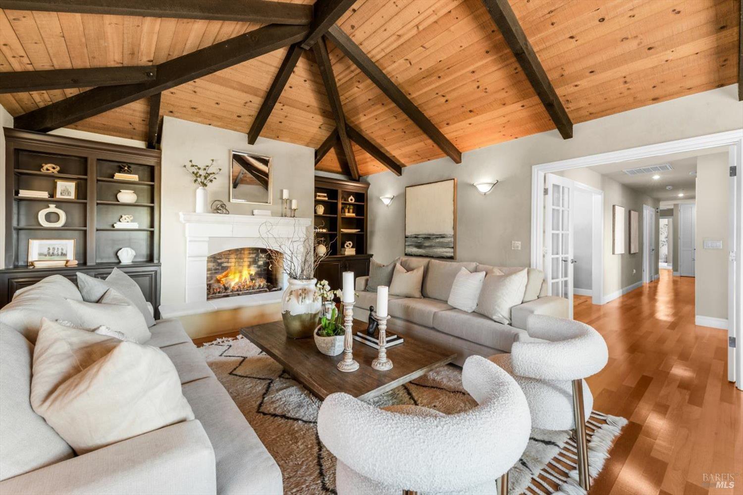 Detail Gallery Image 10 of 68 For 14 Maui Way, Napa,  CA 94558 - 4 Beds | 3 Baths