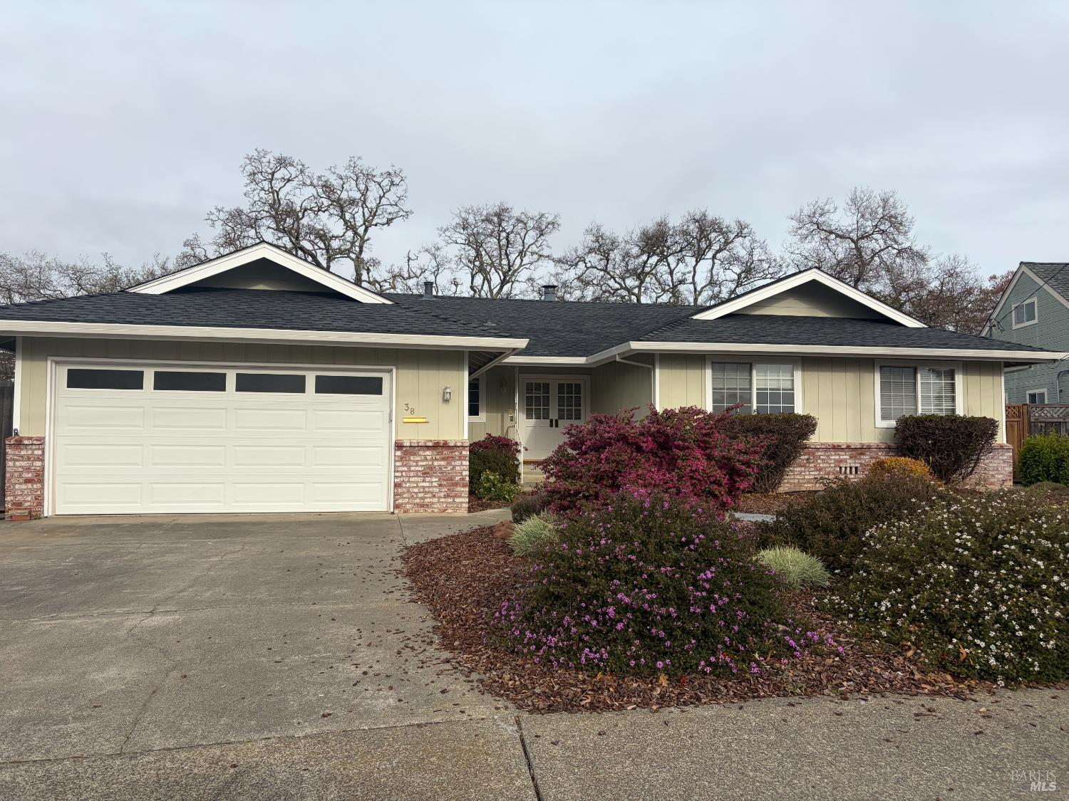 Front Image Thumbnail for BA326010973