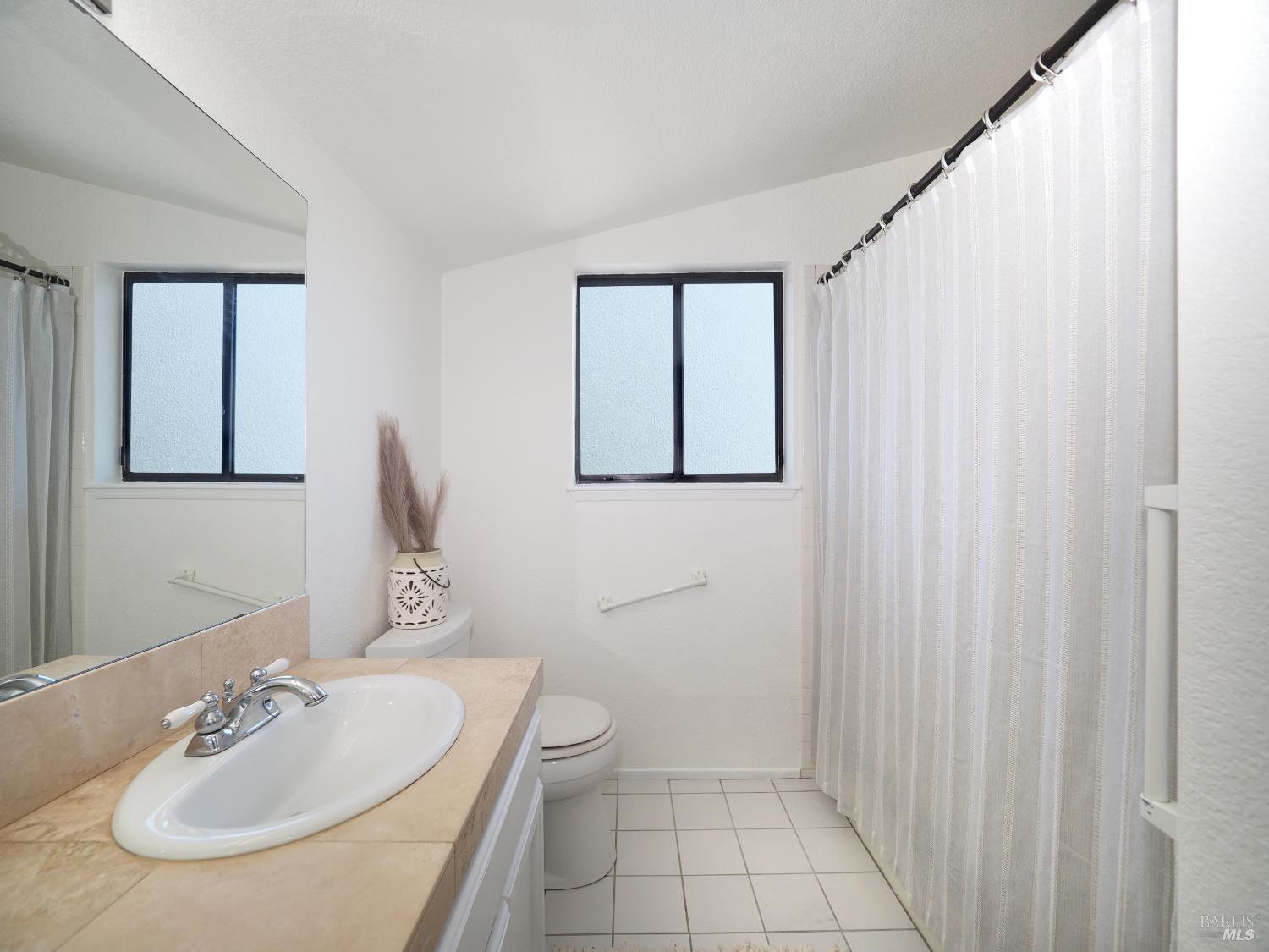 Detail Gallery Image 32 of 43 For 105 Zapata Ct, Windsor,  CA 95492 - 4 Beds | 3 Baths