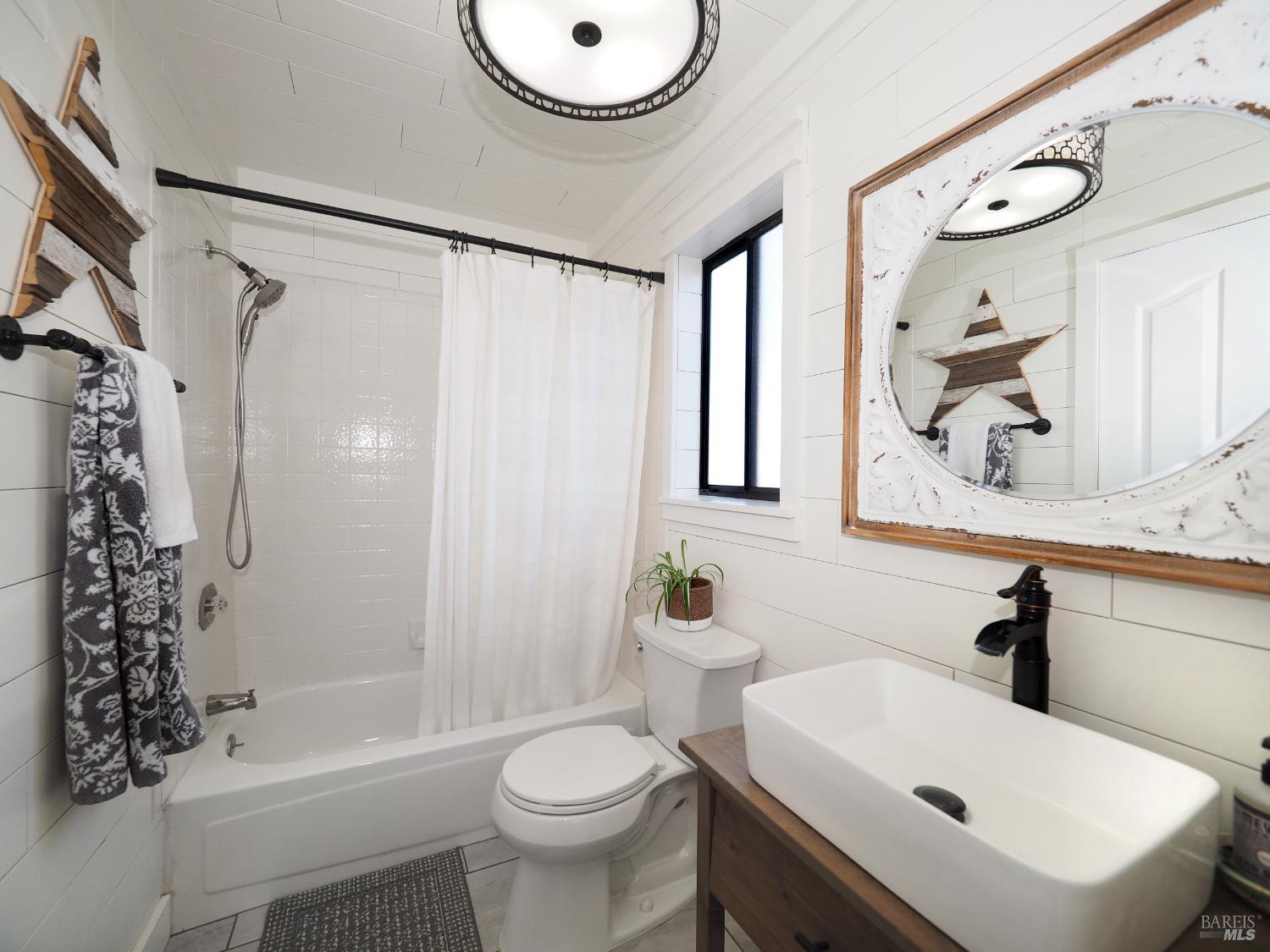 Detail Gallery Image 18 of 43 For 105 Zapata Ct, Windsor,  CA 95492 - 4 Beds | 3 Baths