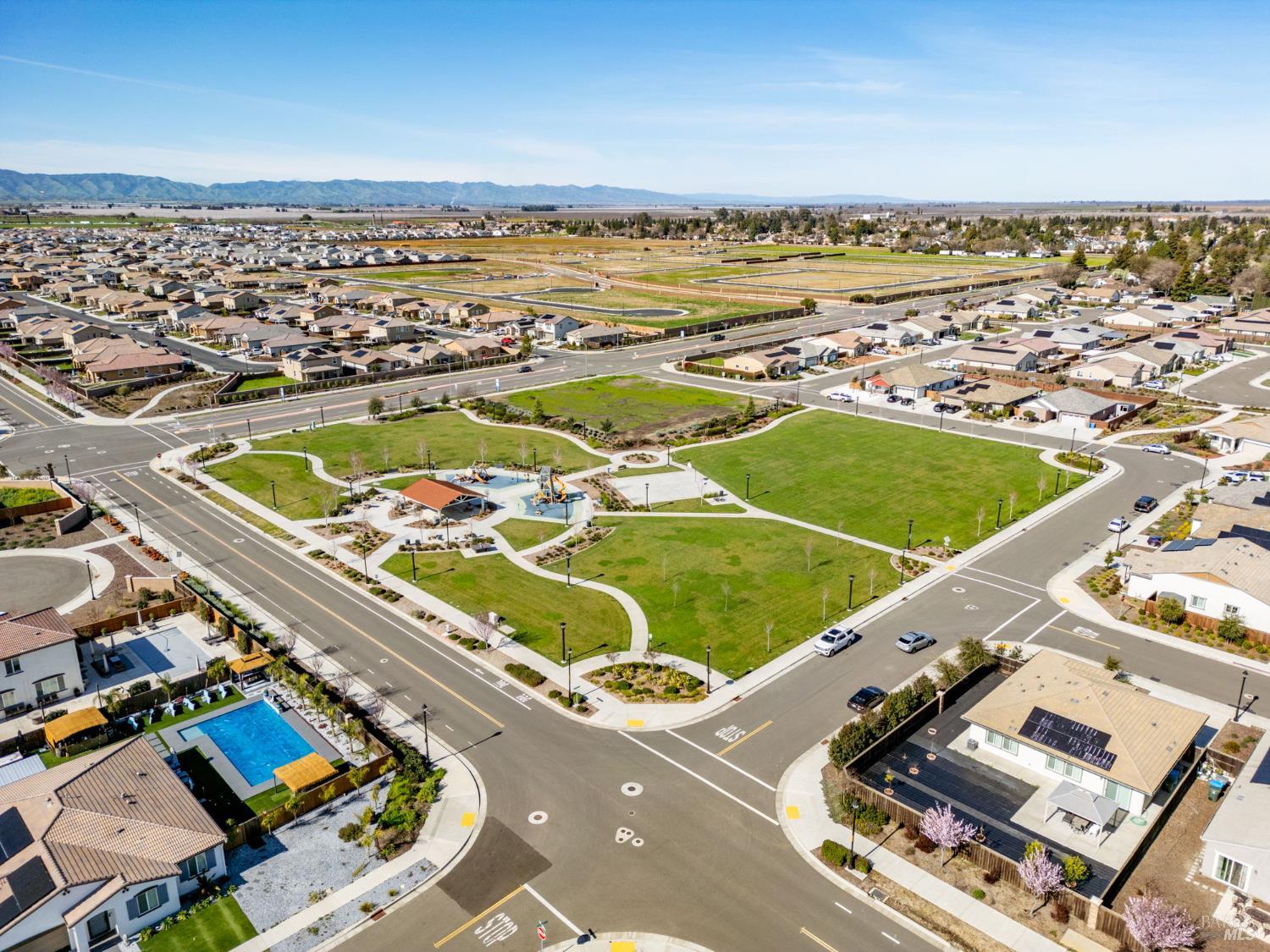 Detail Gallery Image 49 of 60 For 735 Glenwood Way, Dixon,  CA 95620 - 4 Beds | 2/1 Baths