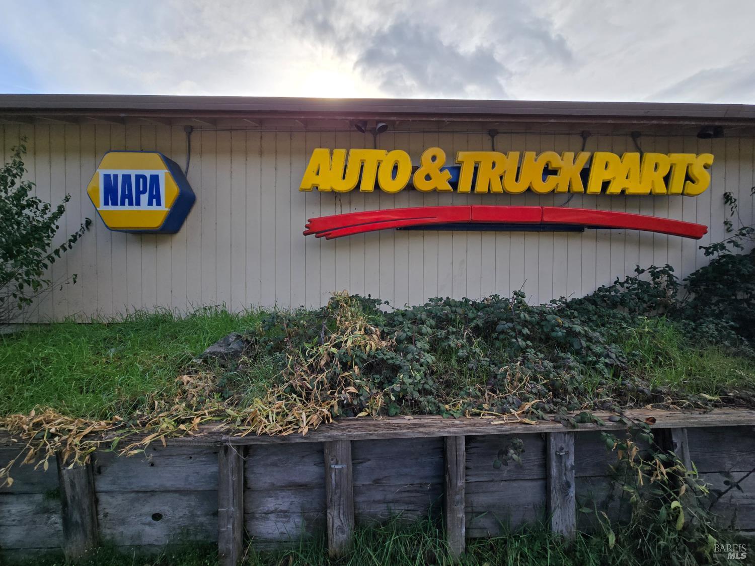 Detail Gallery Image 7 of 7 For 44650 Highway 101, Laytonville,  CA 95454 - – Beds | – Baths