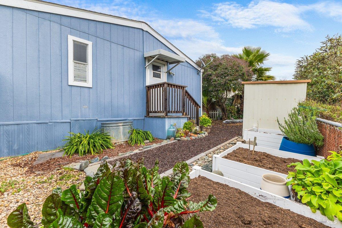 Detail Gallery Image 10 of 10 For 1138 Broadleaf Ln, Windsor,  CA 95492 - 3 Beds | 2 Baths