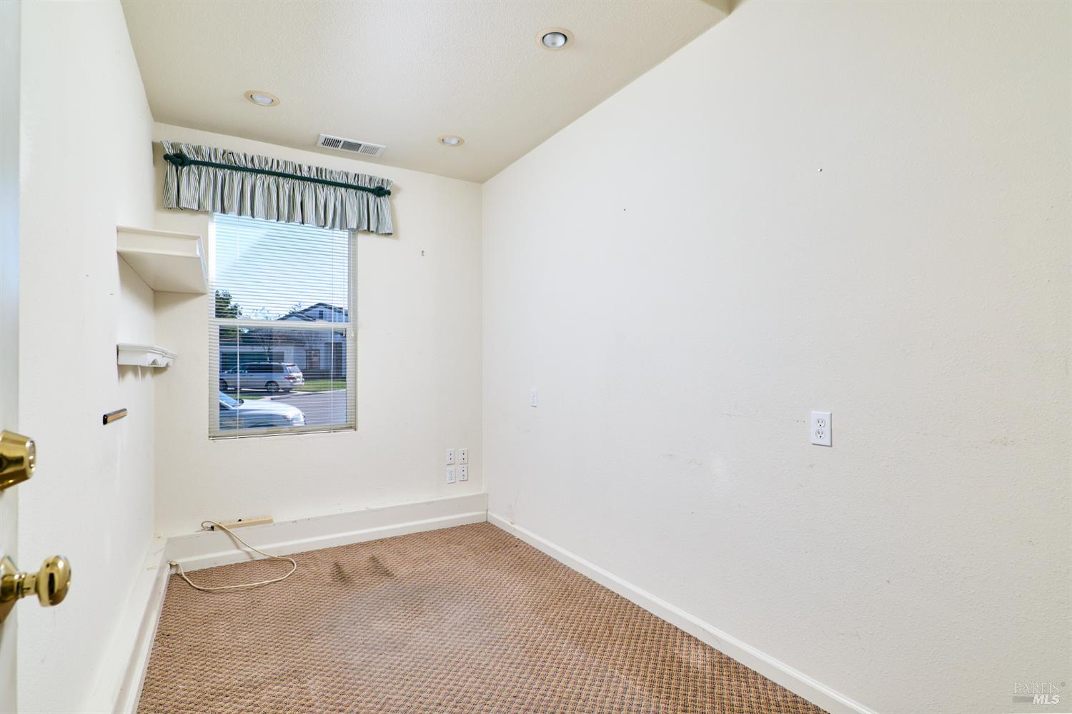 Detail Gallery Image 27 of 32 For 48 Augusta Ct, Rio Vista,  CA 94571 - 2 Beds | 2 Baths