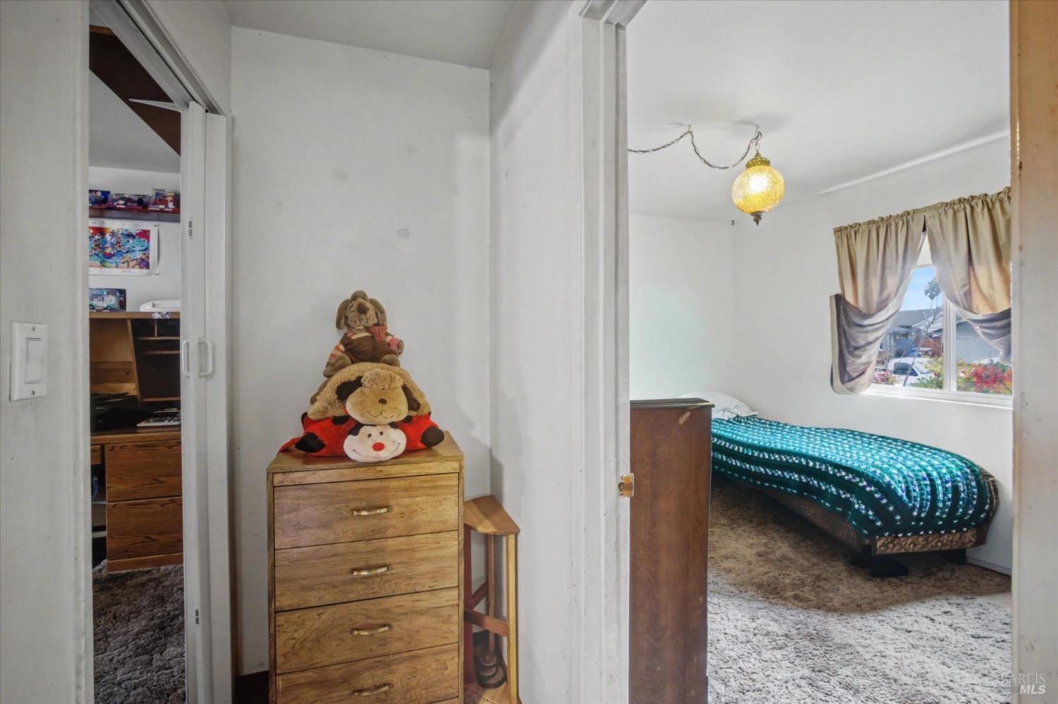 Detail Gallery Image 15 of 43 For 828 Laguna St, Napa,  CA 94558 - 3 Beds | 2 Baths