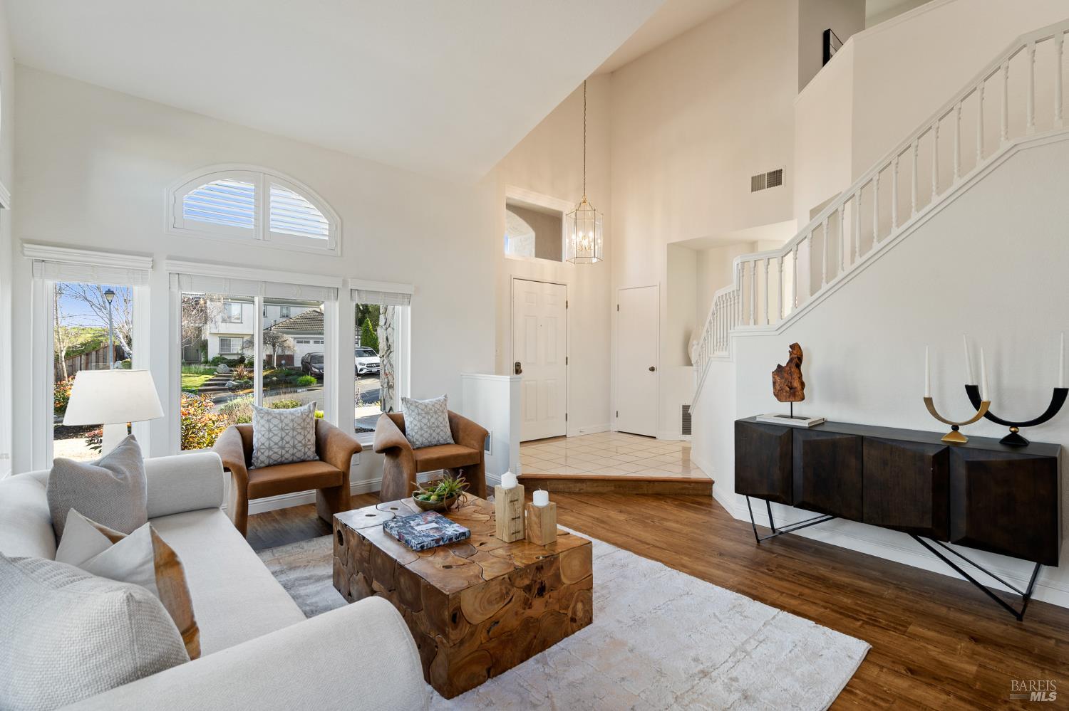 Detail Gallery Image 15 of 80 For 365 Allen Way, Benicia,  CA 94510 - 4 Beds | 3 Baths