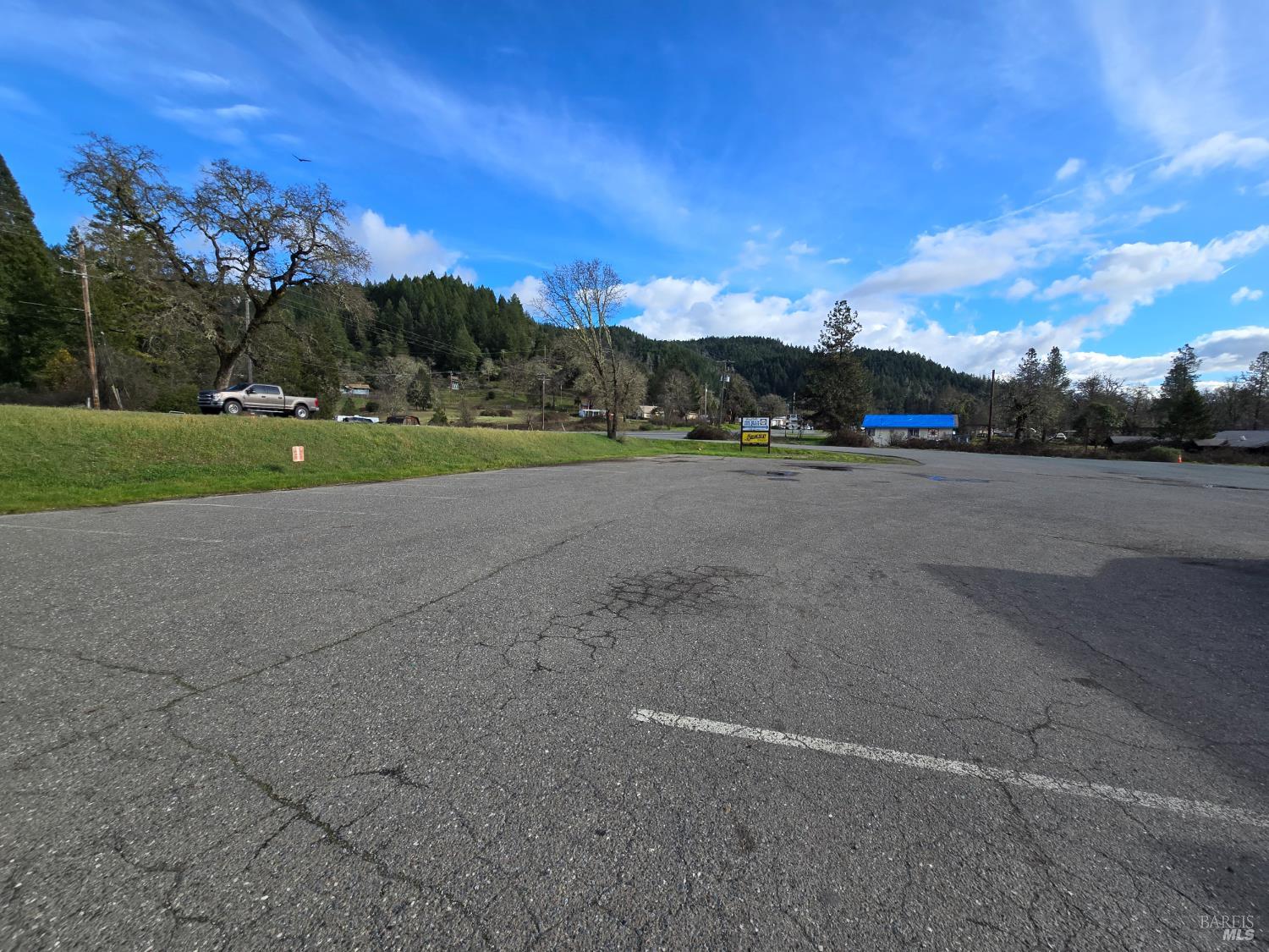 Detail Gallery Image 6 of 7 For 44650 Highway 101, Laytonville,  CA 95454 - – Beds | – Baths