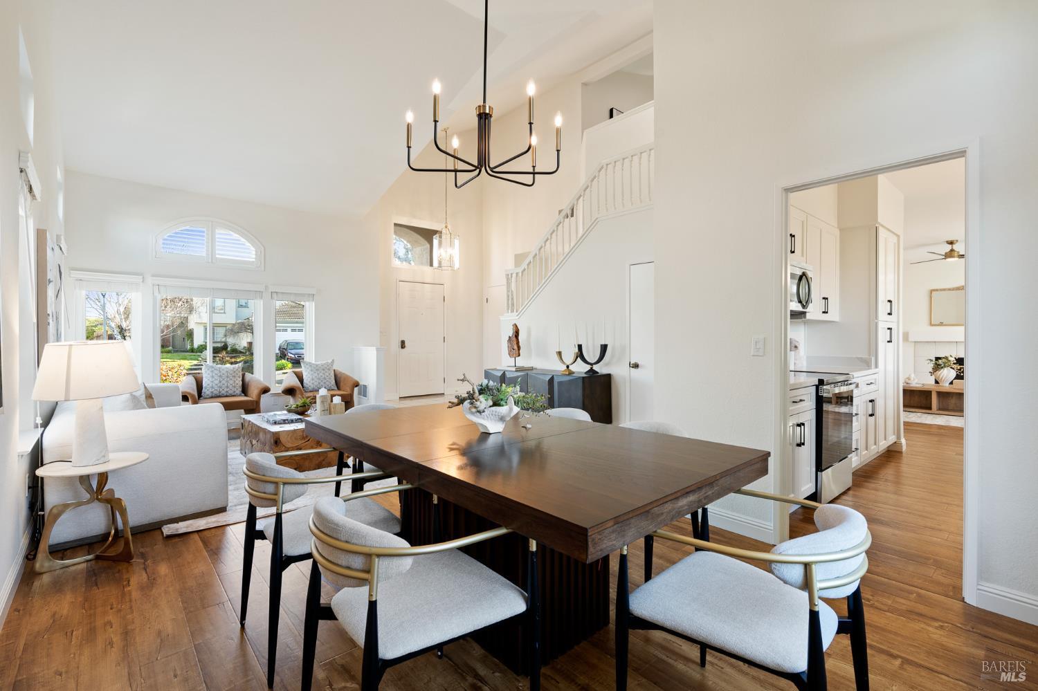 Detail Gallery Image 19 of 80 For 365 Allen Way, Benicia,  CA 94510 - 4 Beds | 3 Baths