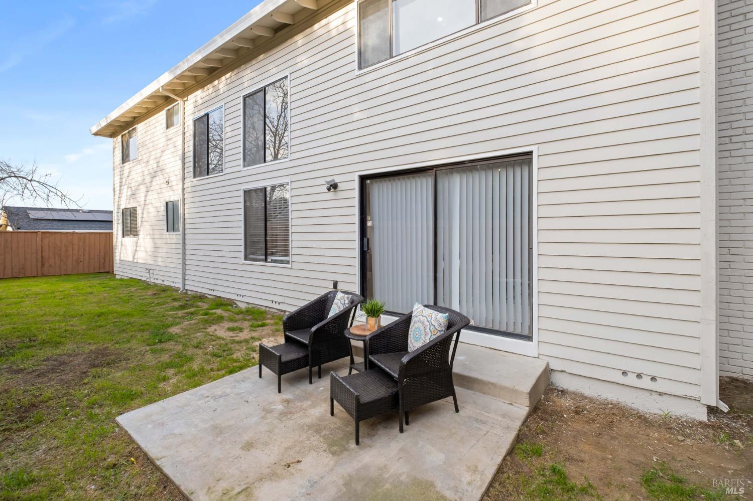 Detail Gallery Image 38 of 43 For 118 Lytham Way, Vallejo,  CA 94591 - 4 Beds | 3 Baths