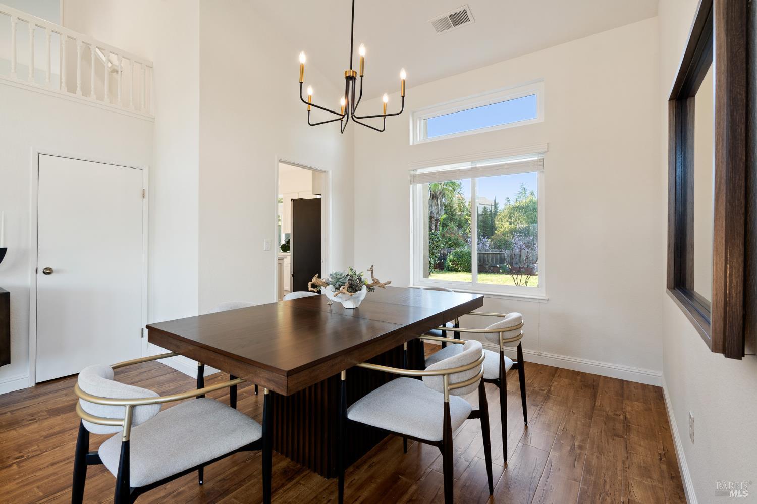 Detail Gallery Image 18 of 80 For 365 Allen Way, Benicia,  CA 94510 - 4 Beds | 3 Baths