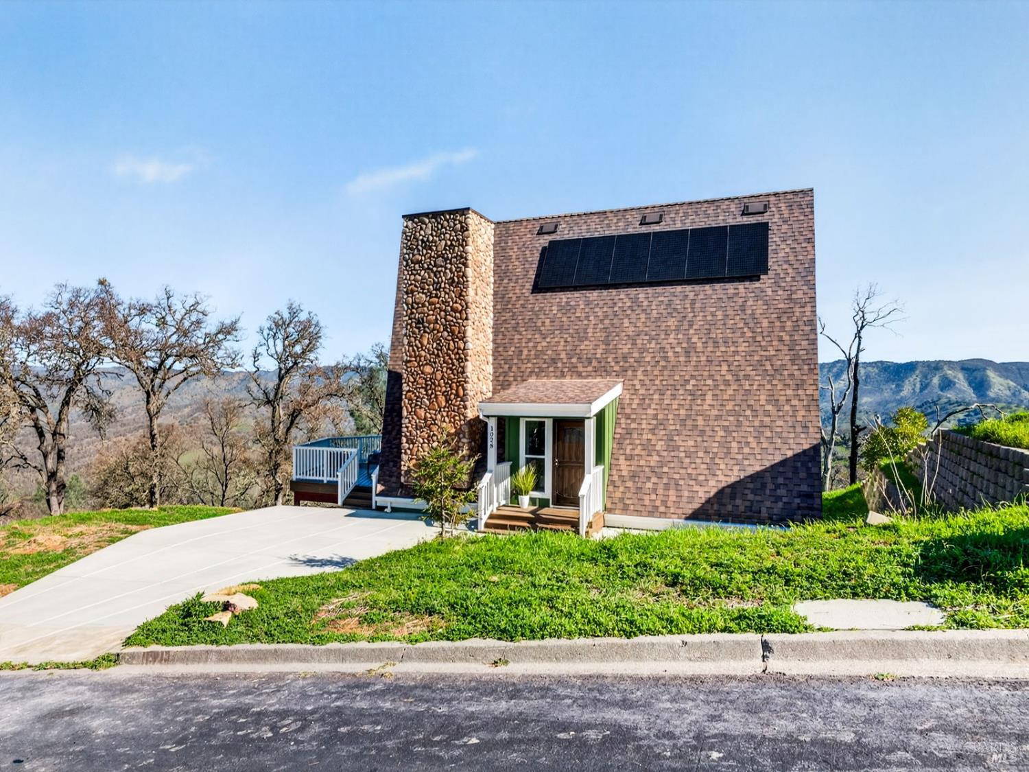 Detail Gallery Image 33 of 38 For 1028 Eastridge Dr, Napa,  CA 94558 - 2 Beds | 2 Baths