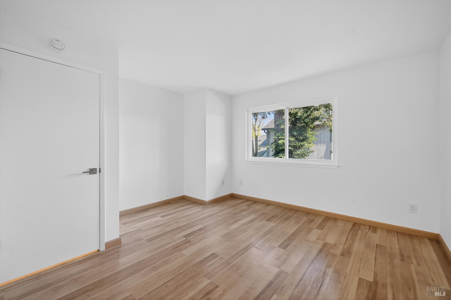 Detail Gallery Image 17 of 31 For 305 Westmont Pl, Santa Rosa,  CA 95401 - 3 Beds | 2/1 Baths