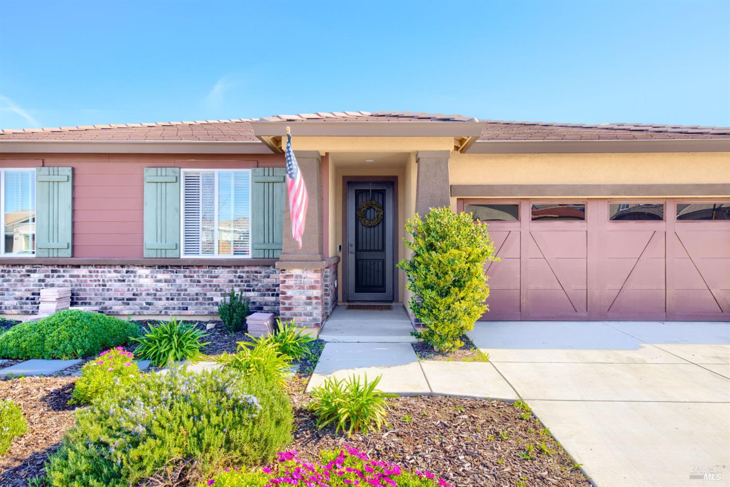 Detail Gallery Image 5 of 60 For 735 Glenwood Way, Dixon,  CA 95620 - 4 Beds | 2/1 Baths