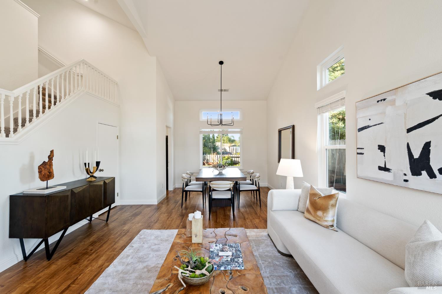 Detail Gallery Image 16 of 80 For 365 Allen Way, Benicia,  CA 94510 - 4 Beds | 3 Baths