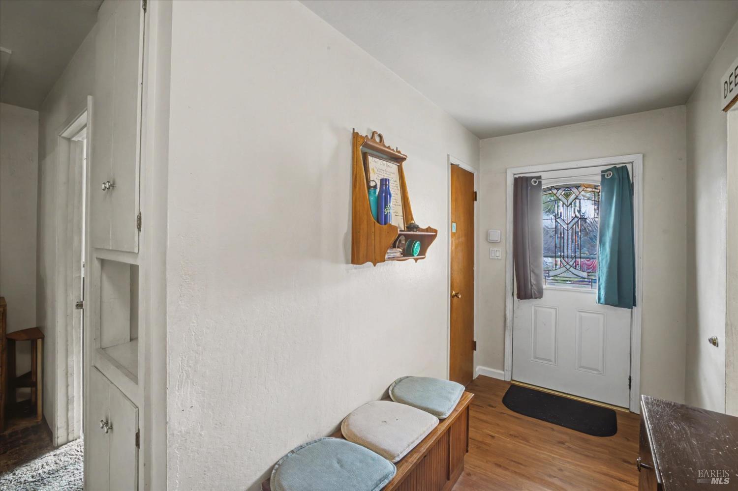 Detail Gallery Image 9 of 43 For 828 Laguna St, Napa,  CA 94558 - 3 Beds | 2 Baths