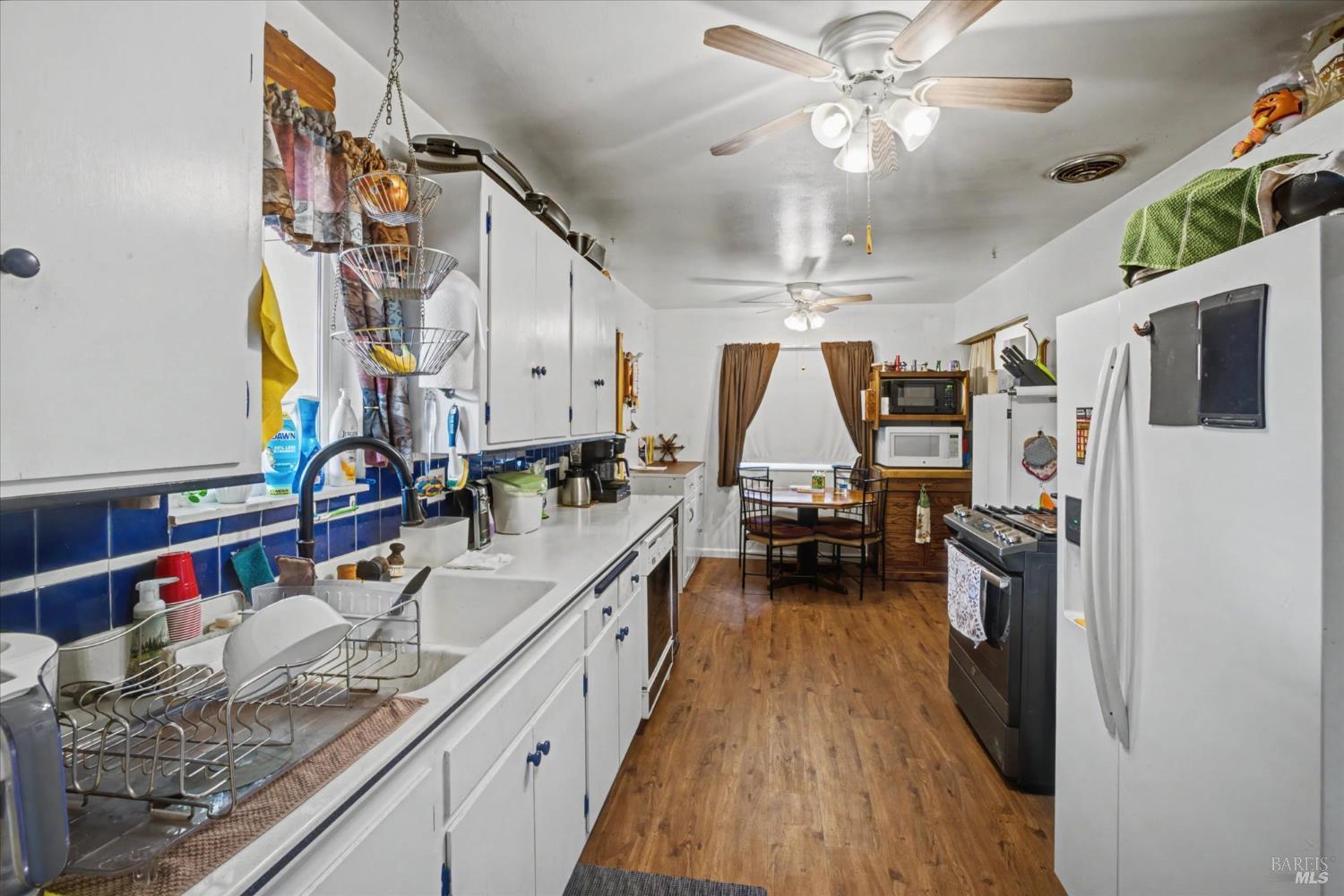 Detail Gallery Image 16 of 43 For 828 Laguna St, Napa,  CA 94558 - 3 Beds | 2 Baths