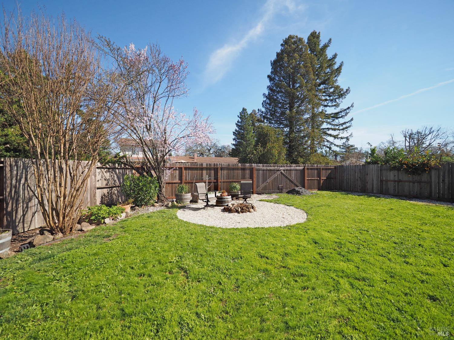 Detail Gallery Image 39 of 43 For 105 Zapata Ct, Windsor,  CA 95492 - 4 Beds | 3 Baths