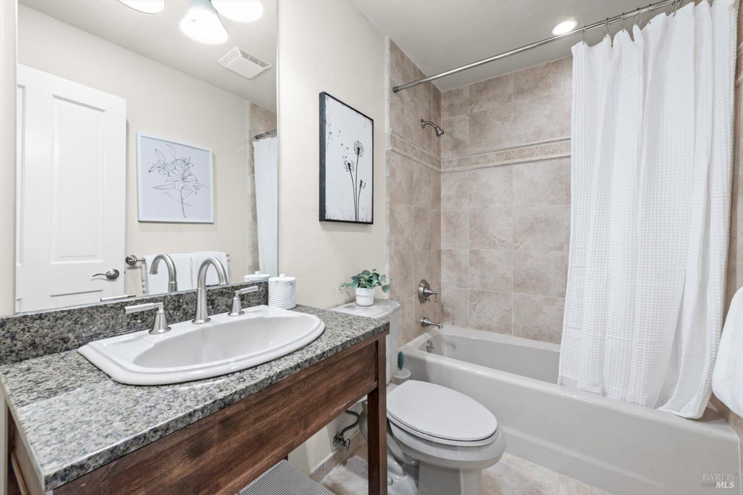 Detail Gallery Image 41 of 68 For 14 Maui Way, Napa,  CA 94558 - 4 Beds | 3 Baths