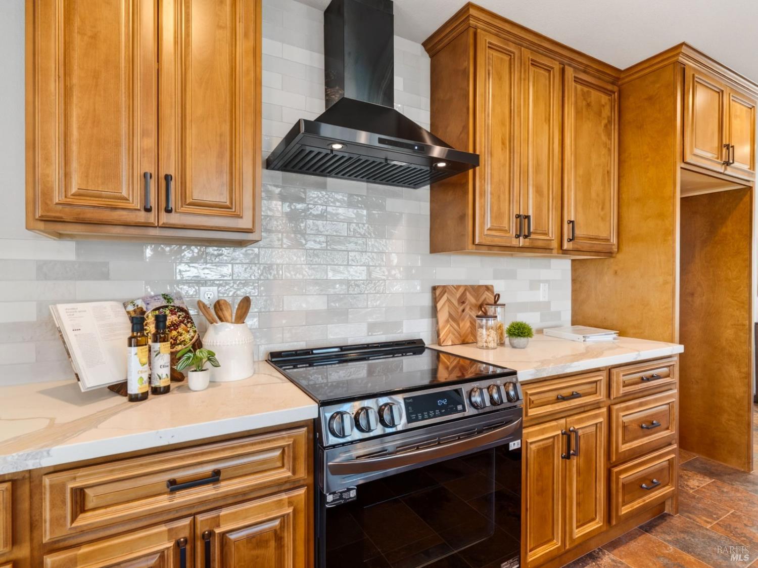 Detail Gallery Image 7 of 38 For 1028 Eastridge Dr, Napa,  CA 94558 - 2 Beds | 2 Baths