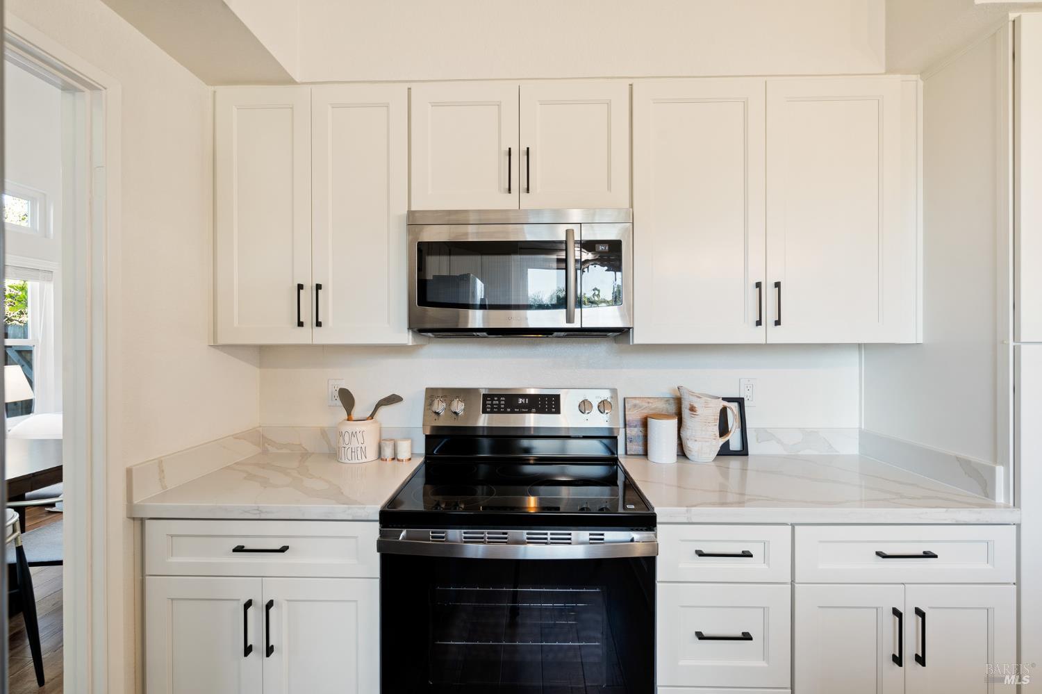 Detail Gallery Image 29 of 80 For 365 Allen Way, Benicia,  CA 94510 - 4 Beds | 3 Baths