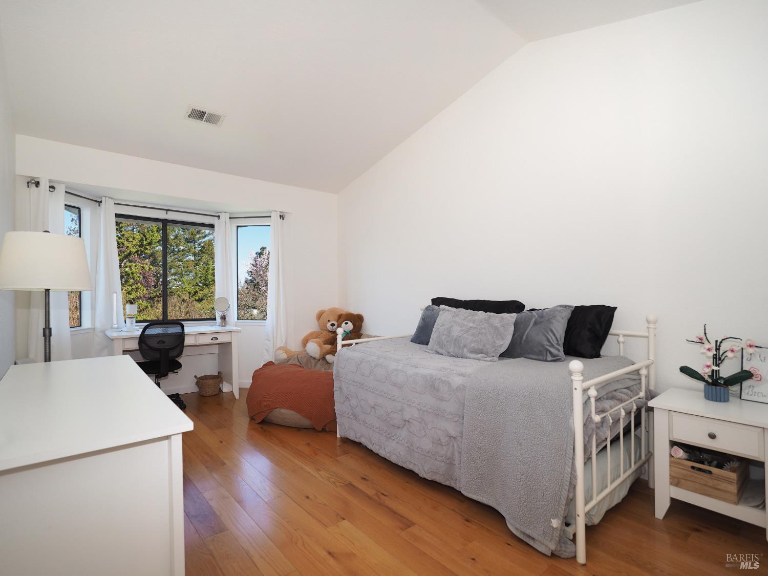 Detail Gallery Image 24 of 43 For 105 Zapata Ct, Windsor,  CA 95492 - 4 Beds | 3 Baths